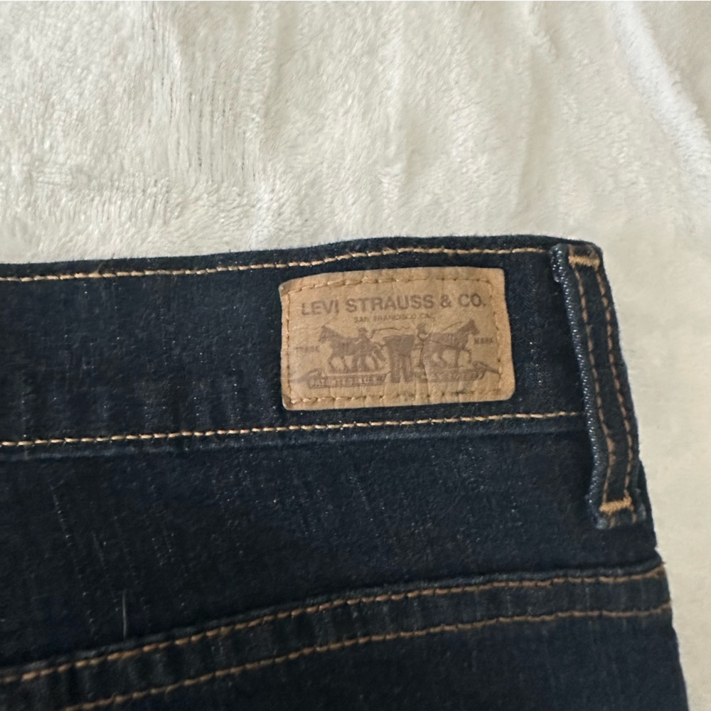 Levi's Midnight Blue Bootcut Jeans - Picture 9 of 12